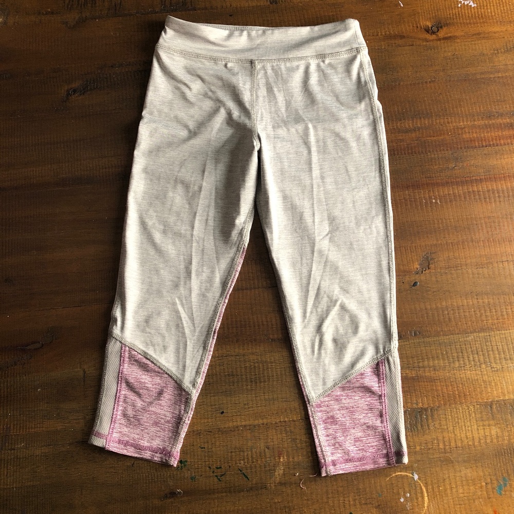 Girls athletic capris
